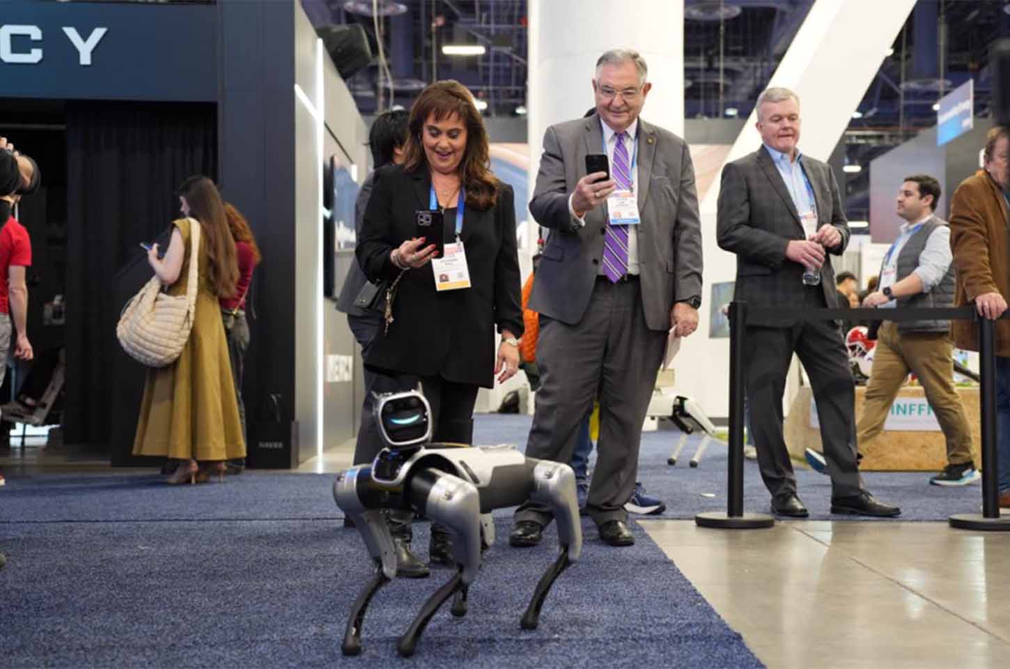 CES上，中国机器人军团想掏空海外买家的口袋